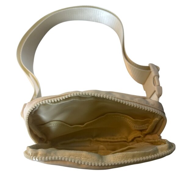 Cream Nylon Belt Bag With Adjustable Strap & Multiple Pockets - Picture 4 of 5